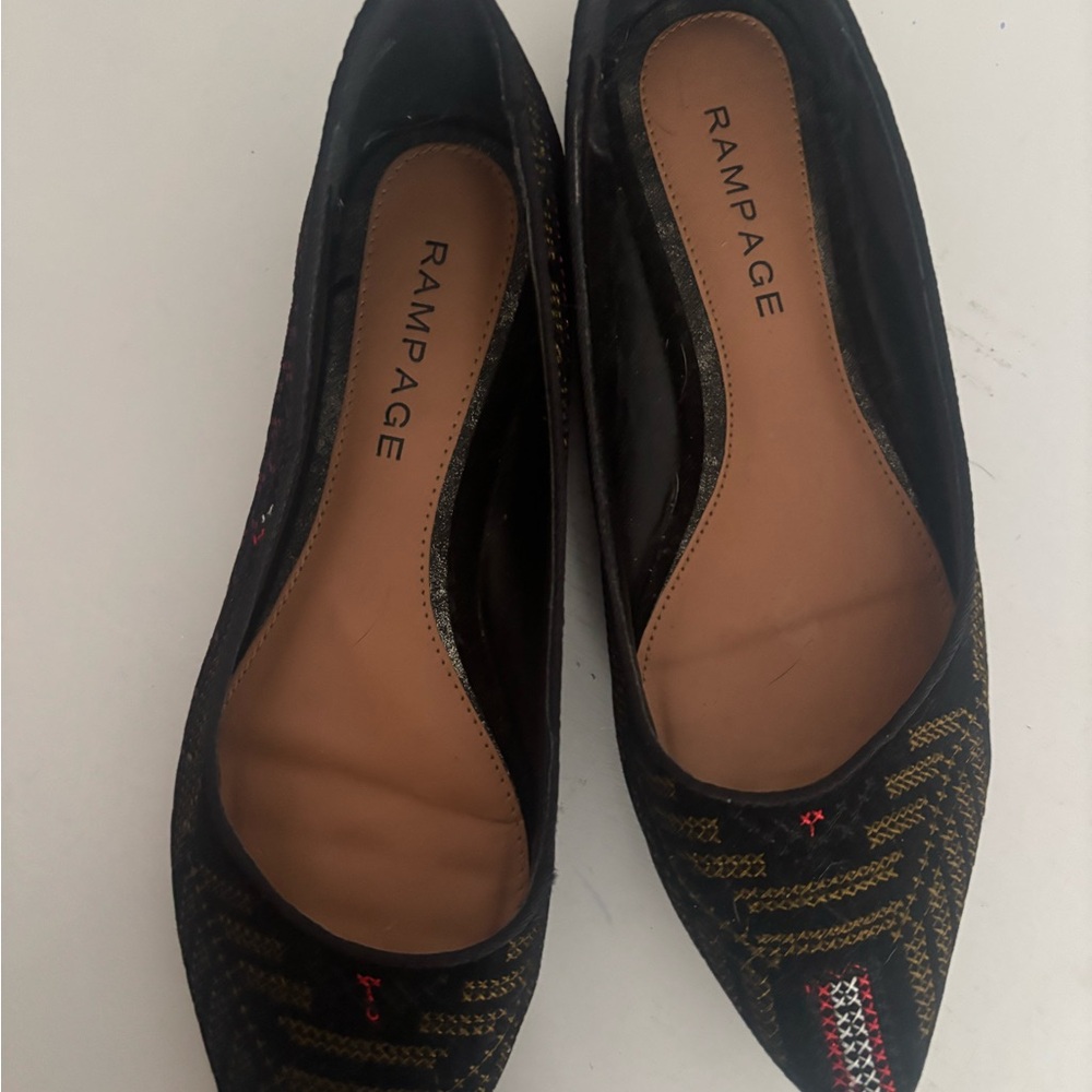 Rampage Black and Gold Patterned Flats